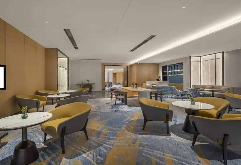 ホテル Holiday Inn Qinhuangdao Haigang