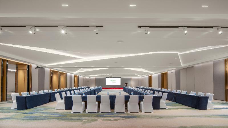 Hotel Holiday Inn Qinhuangdao Haigang