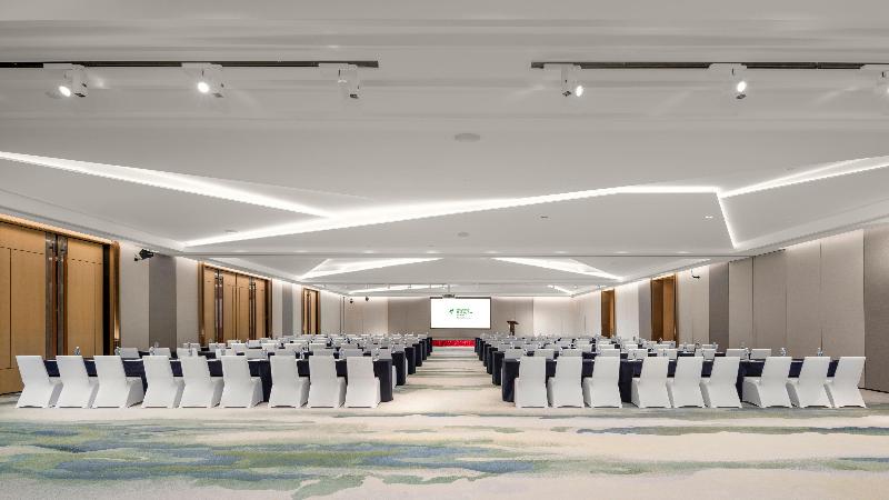 Hotel Holiday Inn Qinhuangdao Haigang