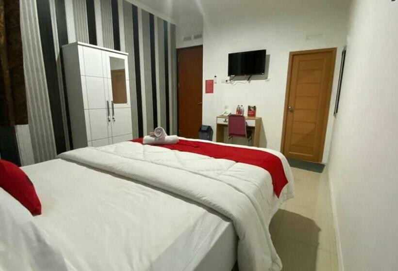 Hotel Reddoorz Plus @ Rawamangun