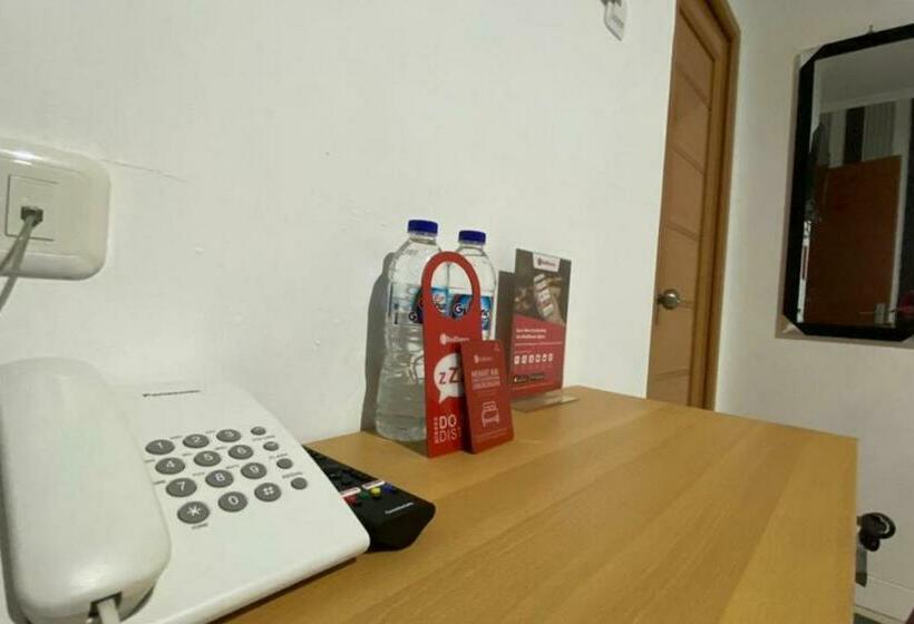 Hotel Reddoorz Plus @ Rawamangun