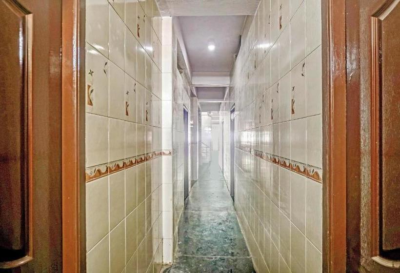 ホテル Spot On Ams Annex