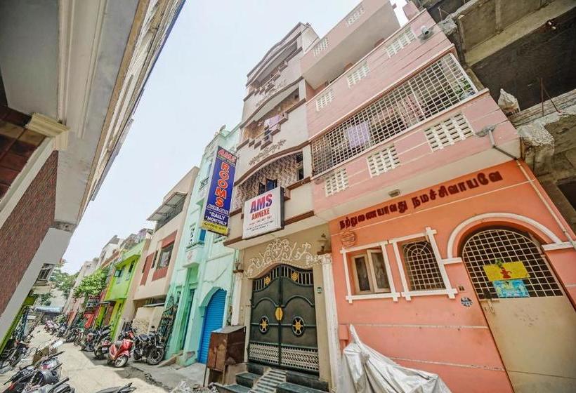 ホテル Spot On Ams Annex