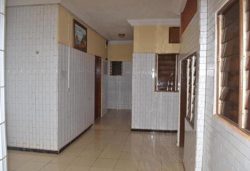 White Horse Hotel Porto Novo
