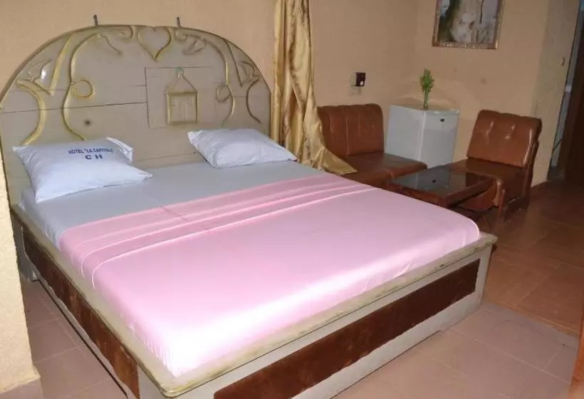White Horse Hotel Porto Novo