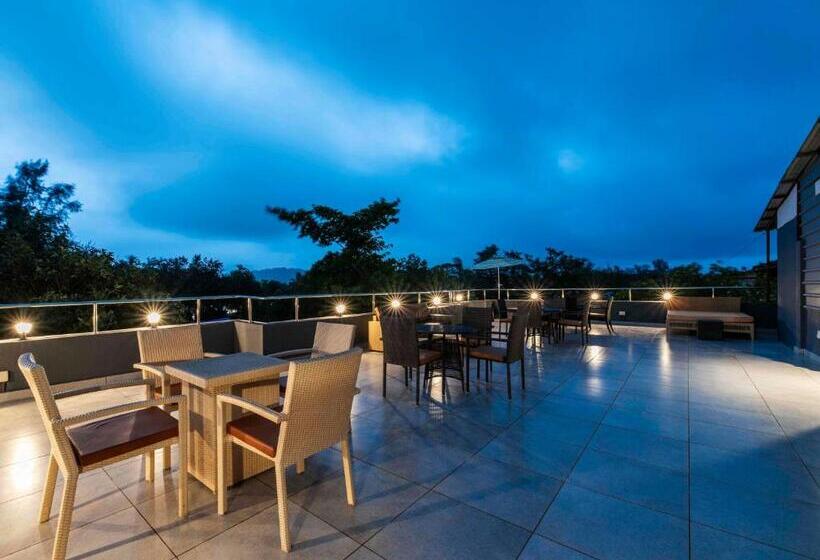 Le Papillon By Bay Hotels