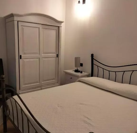 ペンション Casa Janas Affittacamere Bed & Breakfast