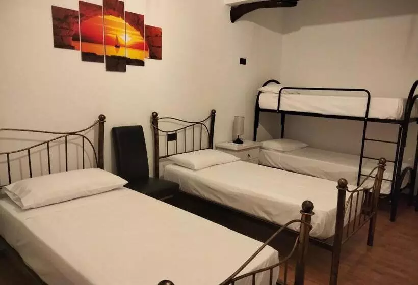 ペンション Casa Janas Affittacamere Bed & Breakfast