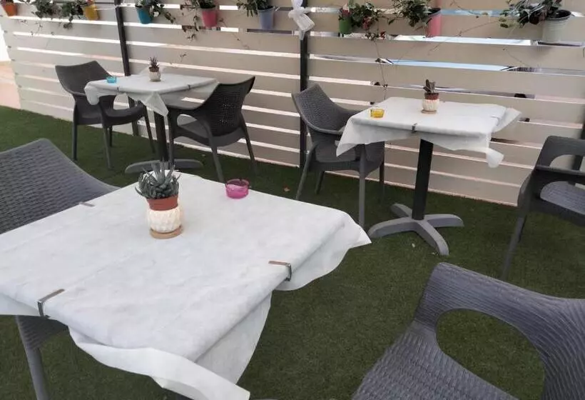 ペンション Casa Janas Affittacamere Bed & Breakfast