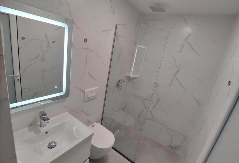 Pansiyon Villa Leonel Zeka