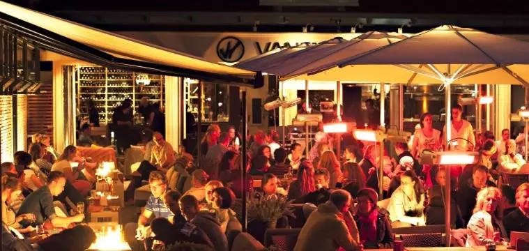 Van Heeckeren Apartments & Suites Buren