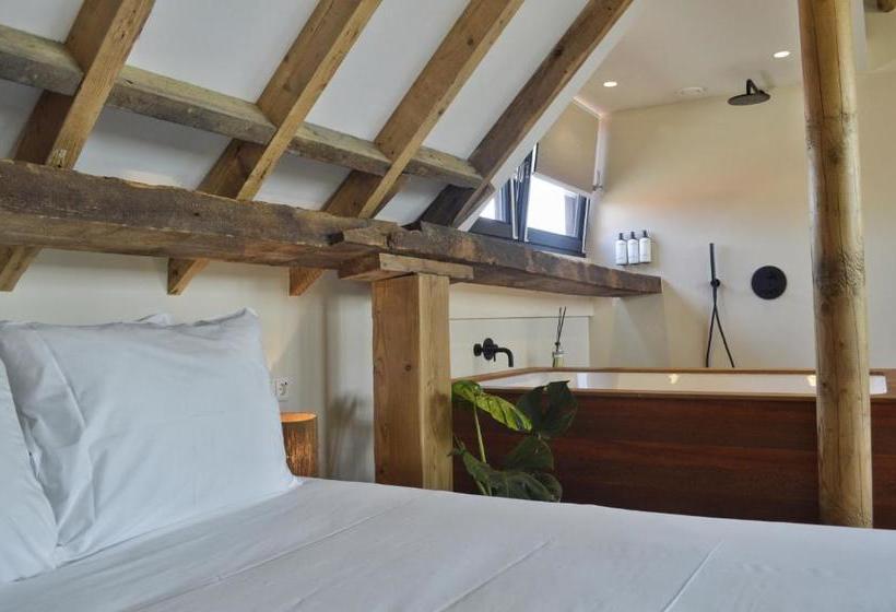 Van Heeckeren Apartments & Suites Buren