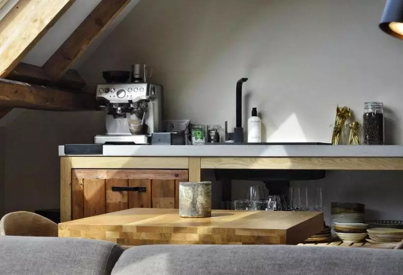 Van Heeckeren Apartments & Suites Buren