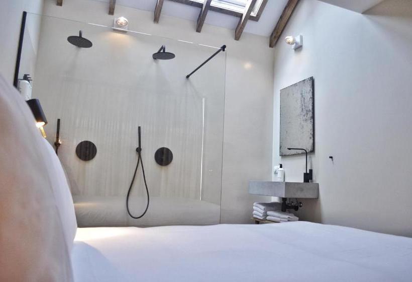 Van Heeckeren Apartments & Suites Buren