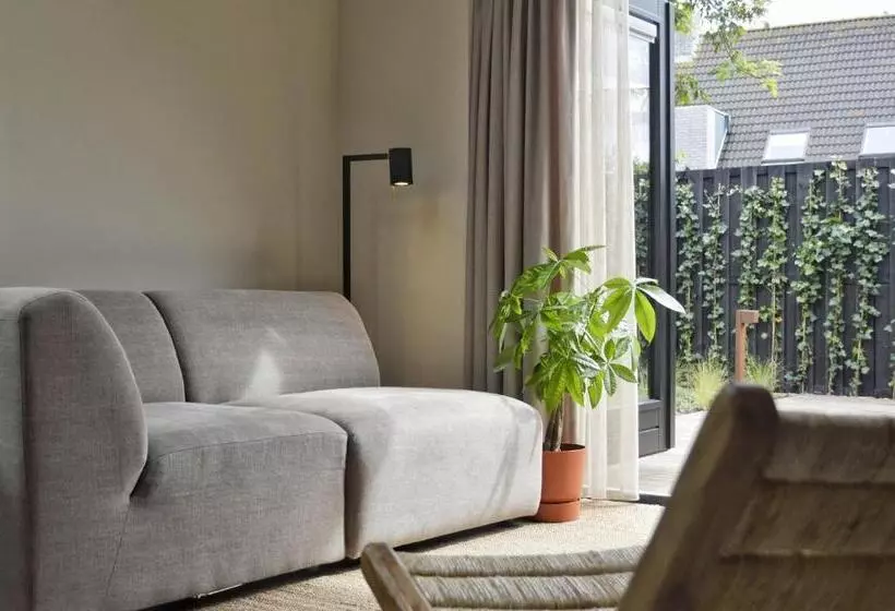 Van Heeckeren Apartments & Suites Buren