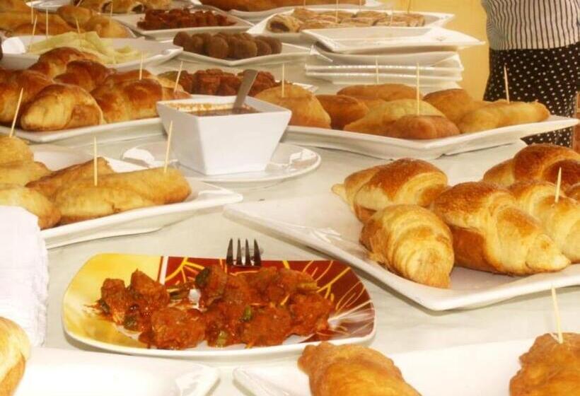 White Horse Hotel Porto Novo