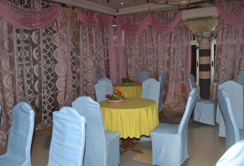 White Horse Hotel Porto Novo