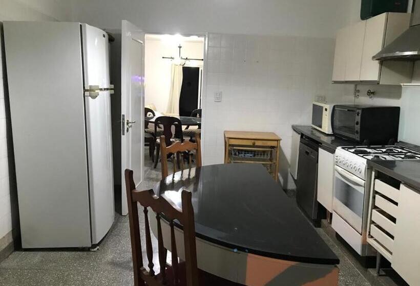 تختخواب و صبحانه Casa De Piedra Céntrica