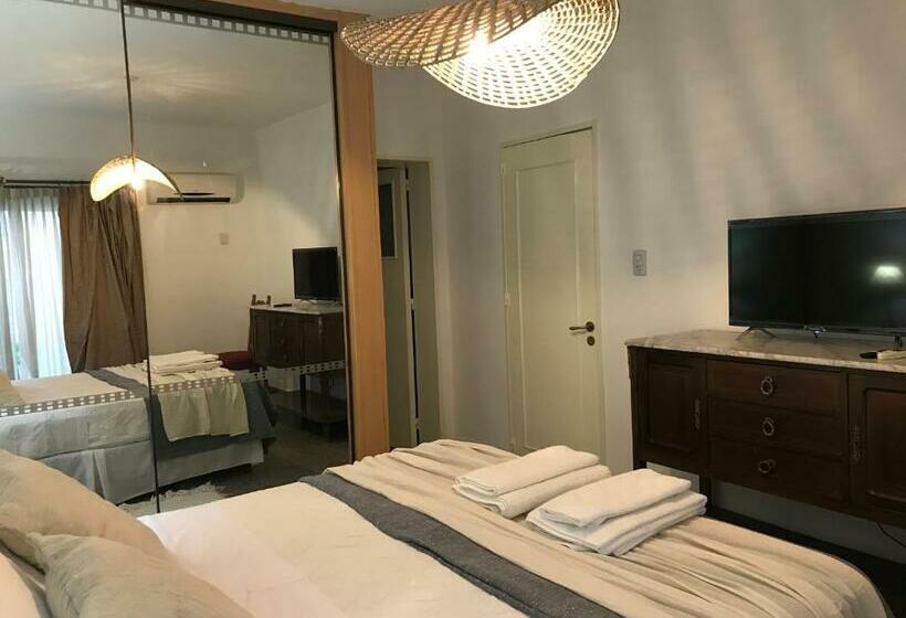 تختخواب و صبحانه Casa De Piedra Céntrica