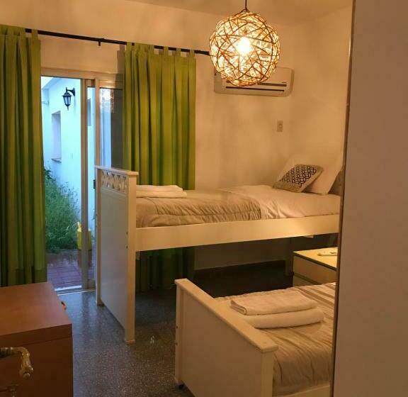 تختخواب و صبحانه Casa De Piedra Céntrica