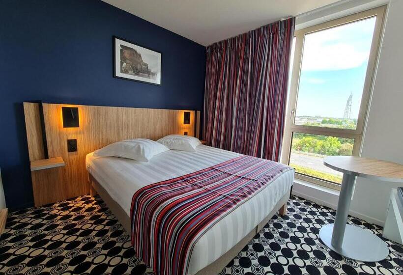 ホテル Akena Nantes Reze Aeroport