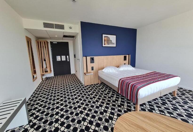 ホテル Akena Nantes Reze Aeroport