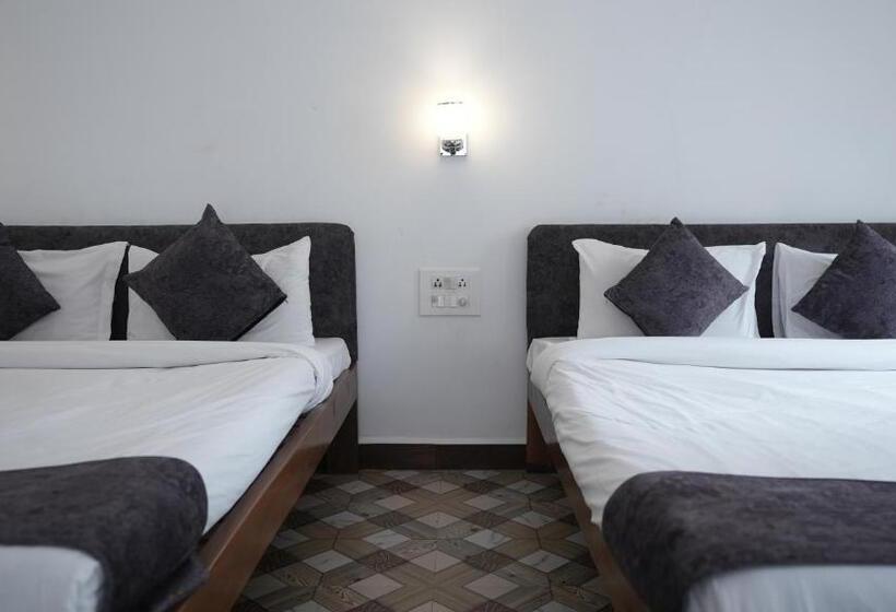 בית מלון כפרי Anjoned Hostel & Cafe