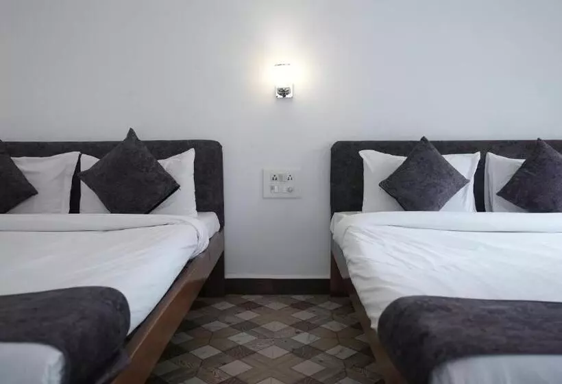 Hotelli Anjoned Hostel & Cafe