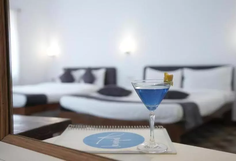 Hotelli Anjoned Hostel & Cafe