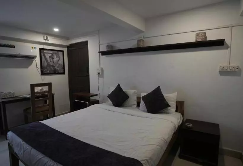 Hotelli Anjoned Hostel & Cafe