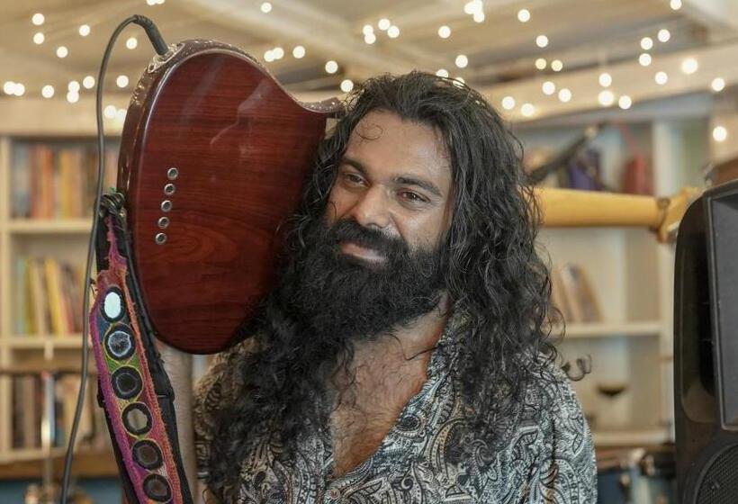 בית מלון כפרי Anjoned Hostel & Cafe