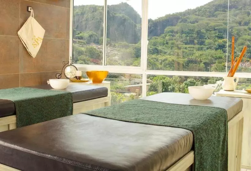 ホテル Mediterraneo Boutique