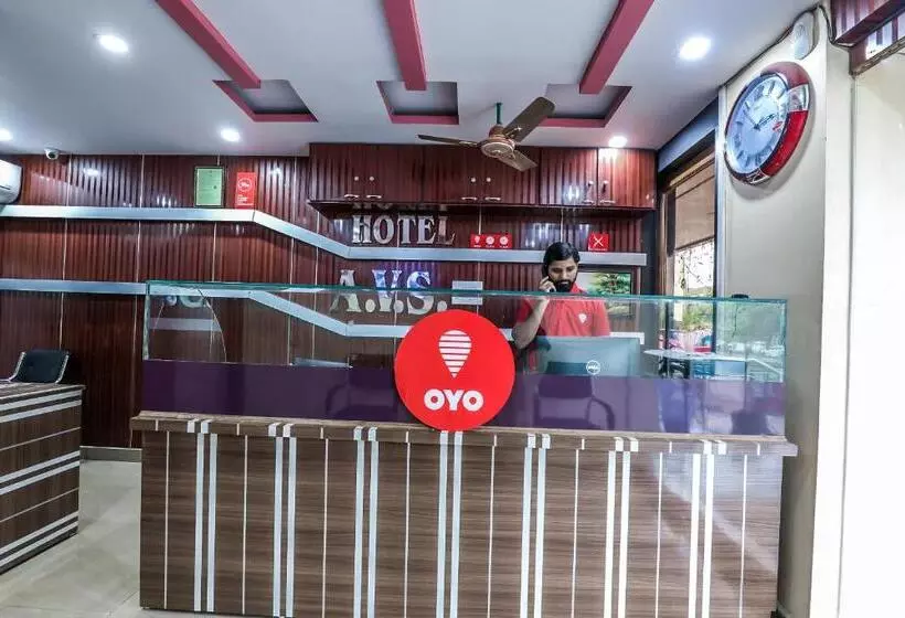 Hotelli Oyo 9930  Avs Residency