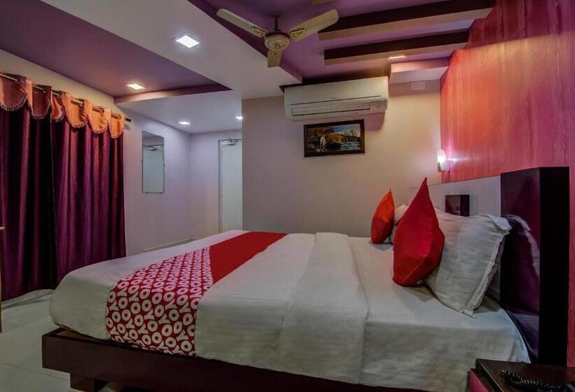 هتل Oyo 9930 Avs Residency