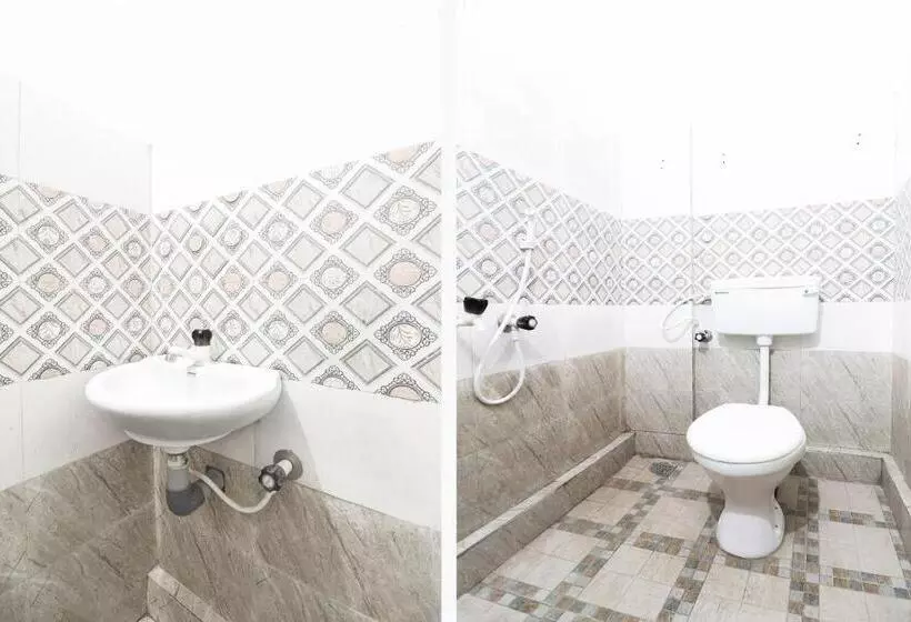 Hotelli Spot On Rohini Inn Kadampuzha