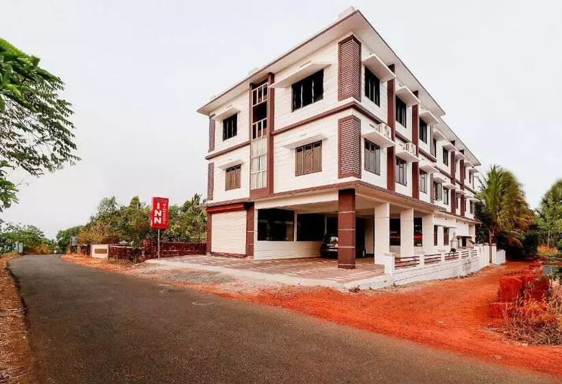 Hotelli Spot On Rohini Inn Kadampuzha