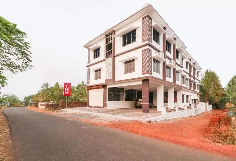 Hotelli Spot On Rohini Inn Kadampuzha