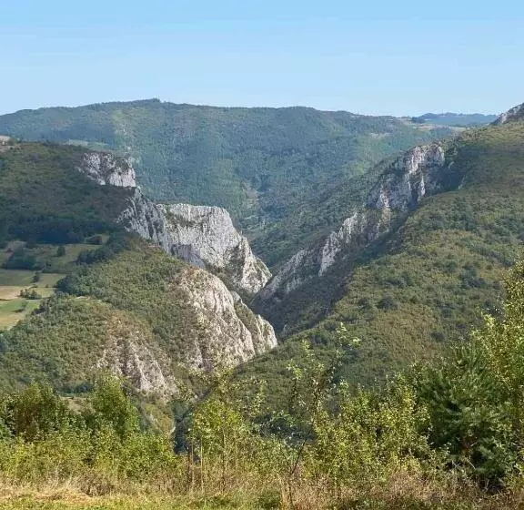 هتل Zlatiborska Seoska Idila