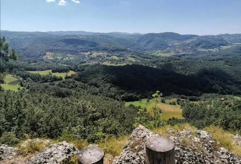 هتل Zlatiborska Seoska Idila
