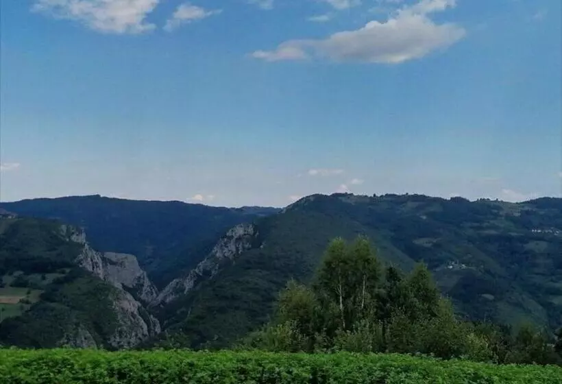 هتل Zlatiborska Seoska Idila