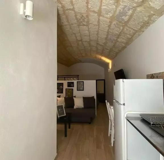 پانسیون Bari Landlord 31  Old Town Apartments With Self Check In
