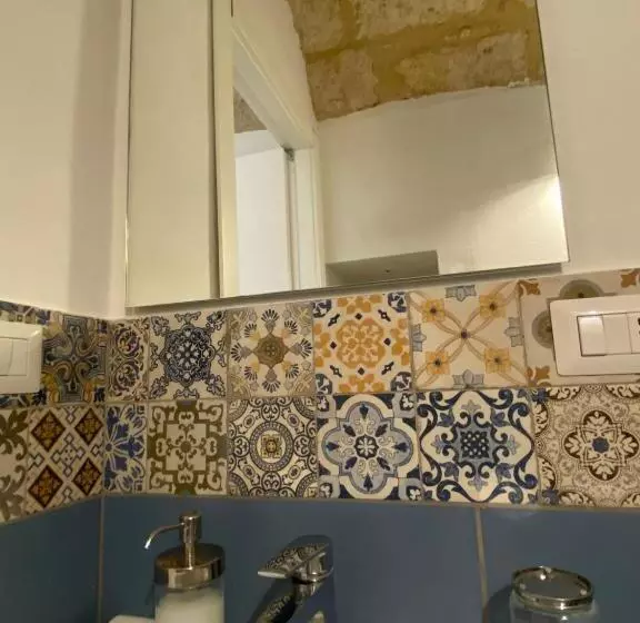 پانسیون Bari Landlord 31  Old Town Apartments With Self Check In