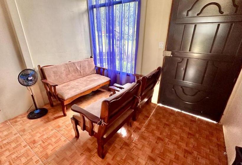 ペンション El Manantial De Corcovado