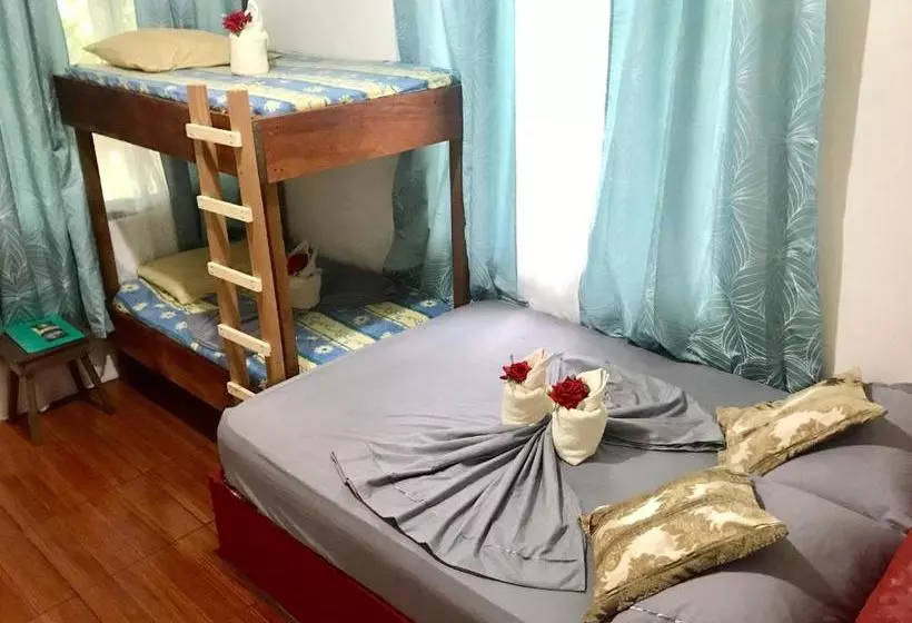 ペンション El Manantial De Corcovado