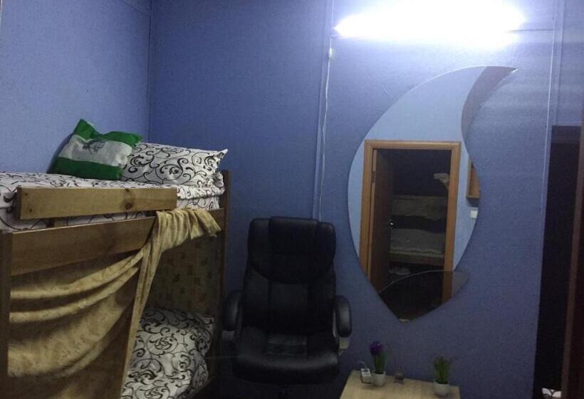 Ararat Teatralnaya Hostel Kyiv