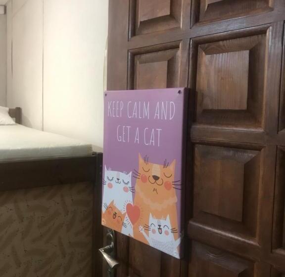 Ararat Teatralnaya Hostel Kyiv