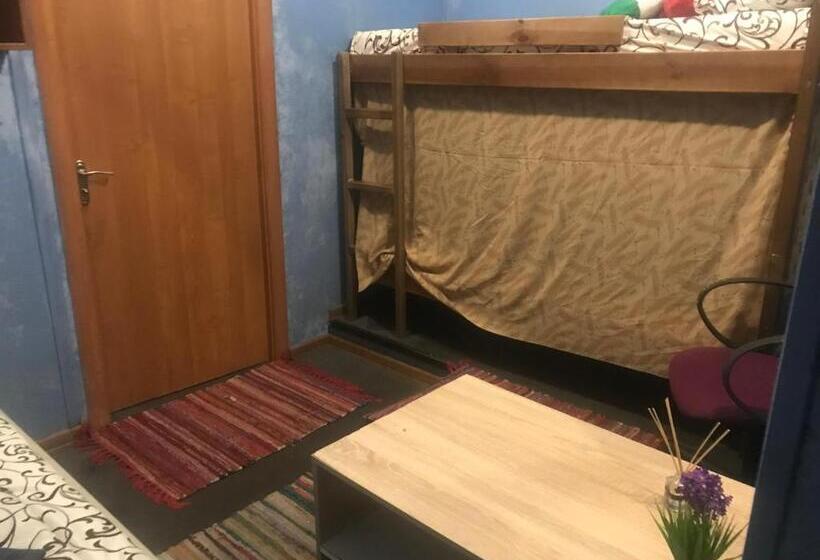 Ararat Teatralnaya Hostel Kyiv