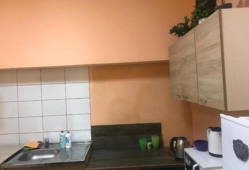 Ararat Teatralnaya Hostel Kyiv