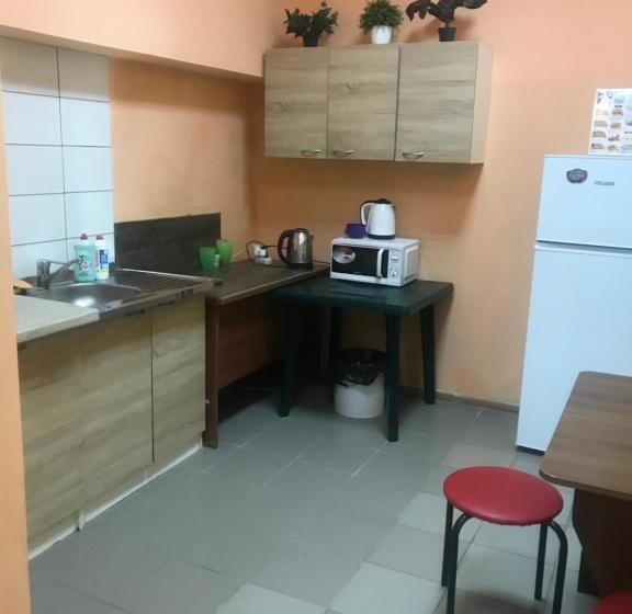 Ararat Teatralnaya Hostel Kyiv
