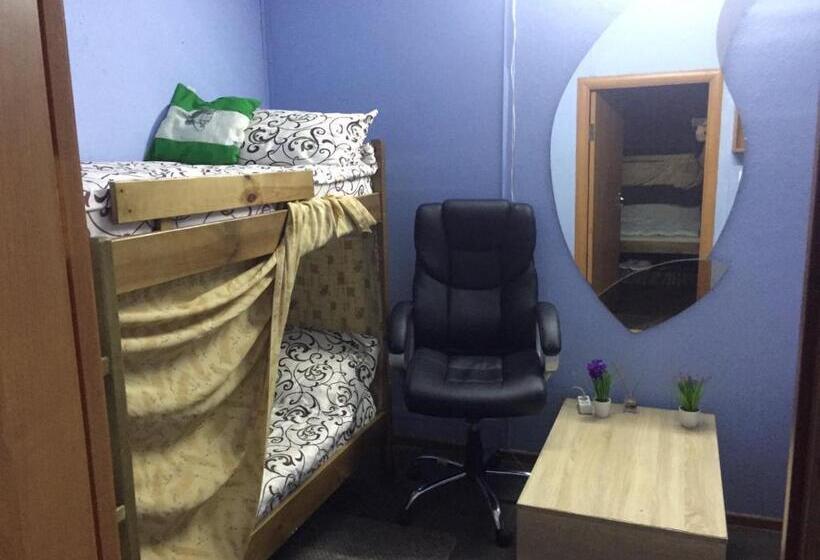 Ararat Teatralnaya Hostel Kyiv